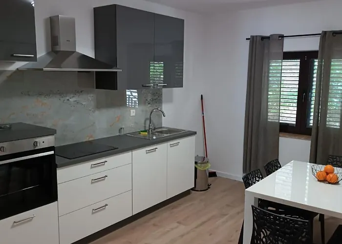 Legin * Živogošće