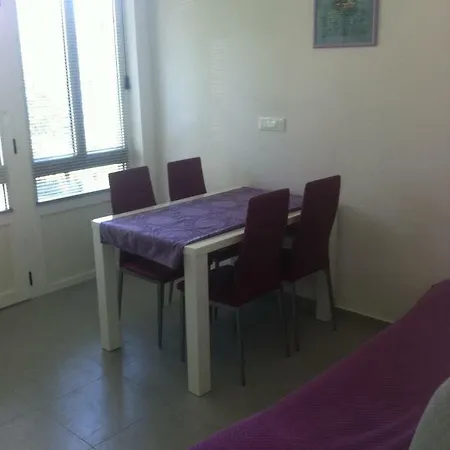 Legin Apartment *